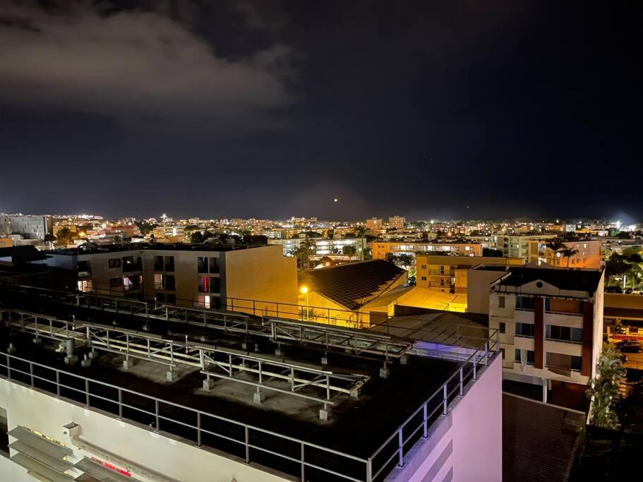 סיינט דניס Immense Studio 51 Jusqu'A 4 Personnes Avec Vue Mer מראה חיצוני תמונה